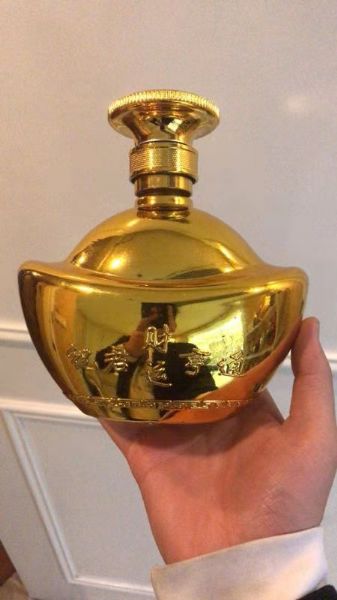 手拍晶品酒瓶系列