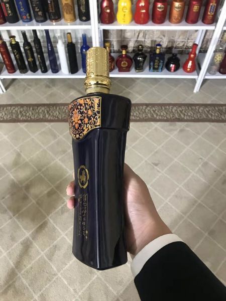 手拍晶品酒瓶系列