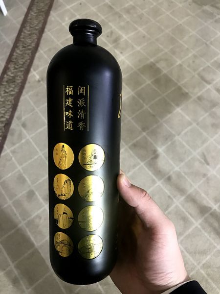 手拍晶品酒瓶系列