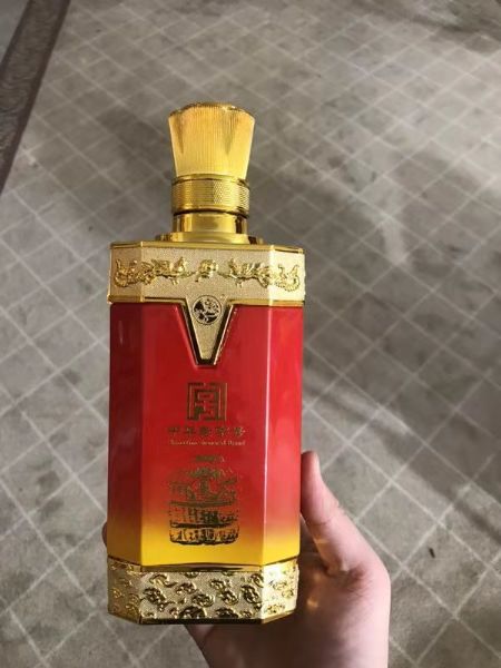 手拍晶品酒瓶系列