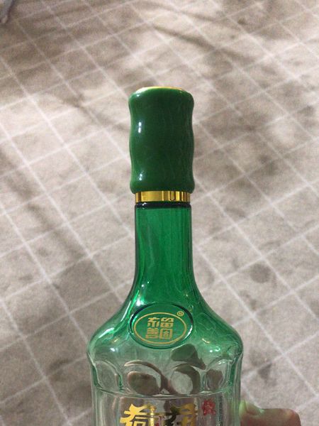 手拍晶品酒瓶系列