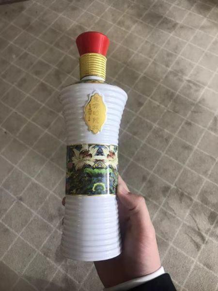 手拍晶品酒瓶系列