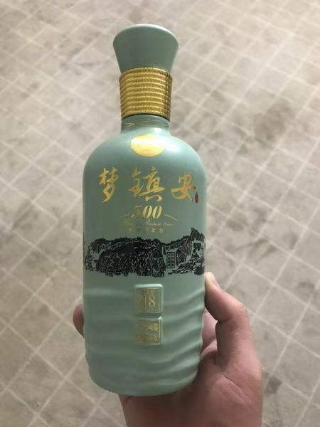 手拍晶品酒瓶系列